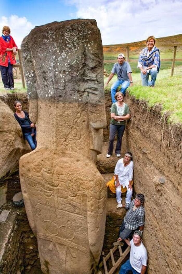 Easter Island Excavations -Got From Brian Foerster's Page