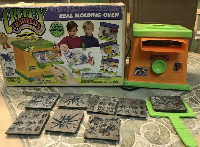 Retro Pics of a Creepy Crawlers oven with original box and metal molds, a true time machine into older times.