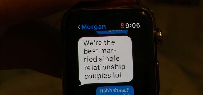 Cheating text message on smartwatch about relationship status