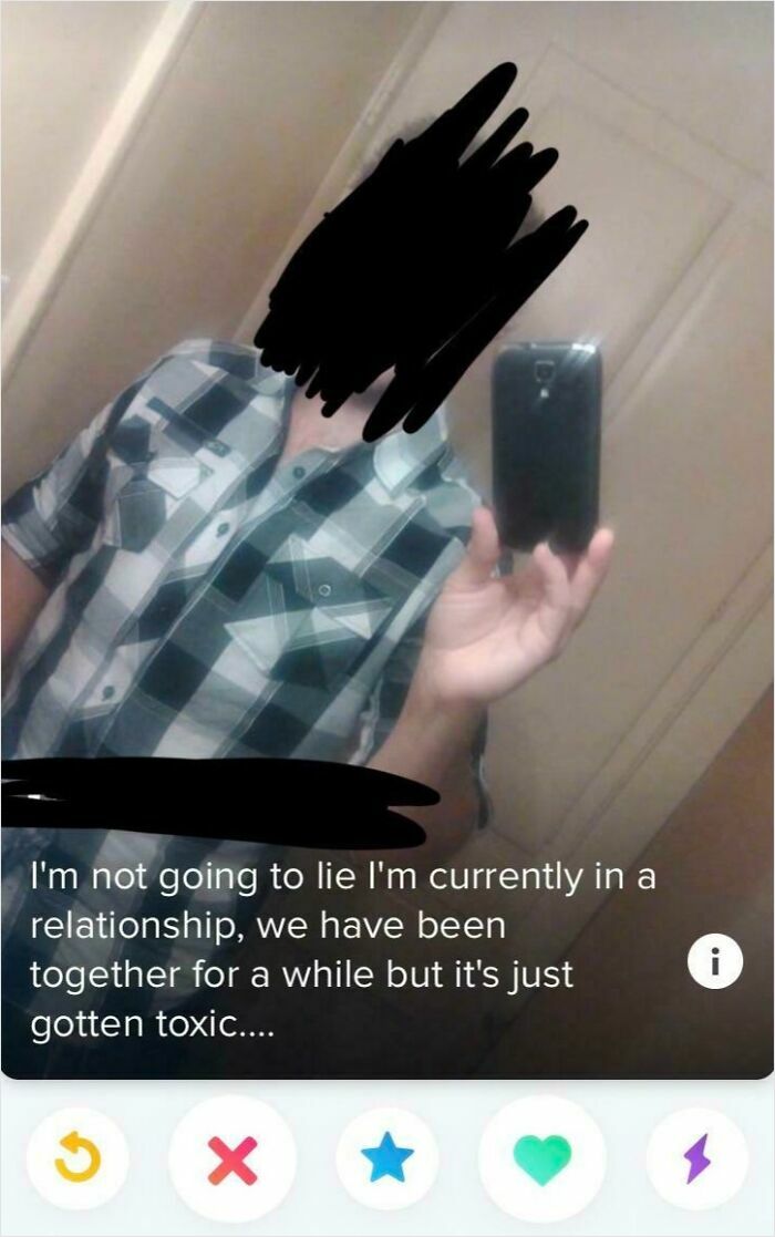 Man in plaid shirt shares about toxic relationship, cheating stories scandal