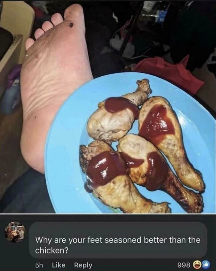 Plate of poorly seasoned chicken drumsticks with foot next to it roasting dish