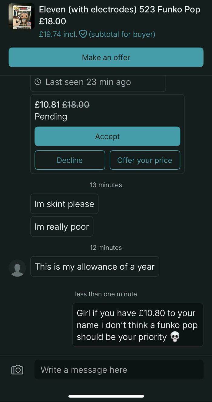 Screenshot of Vinted chat with buyer negotiating Funko Pop price showing next-level stupidity