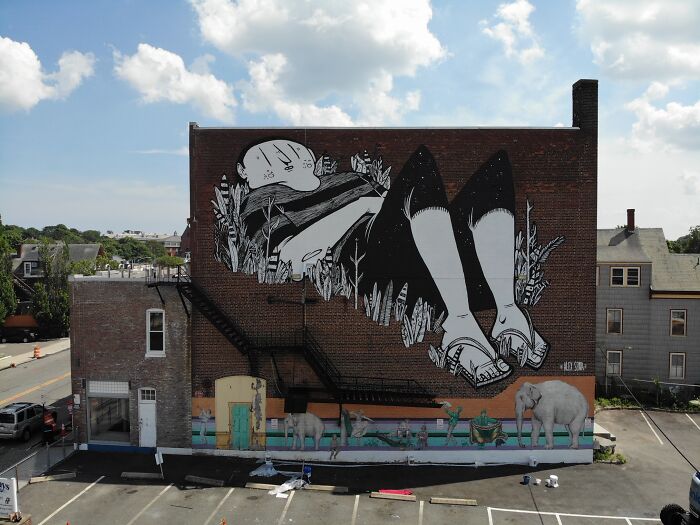 43 Black-And-White Murals By Alex Senna That Turn City Walls Into Stories