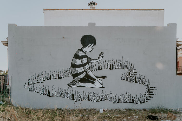 43 Black-And-White Murals By Alex Senna That Turn City Walls Into Stories