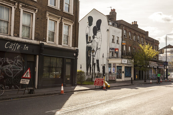43 Black-And-White Murals By Alex Senna That Turn City Walls Into Stories