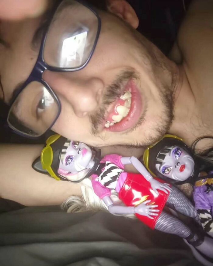 Cringe-Pics-Qringey