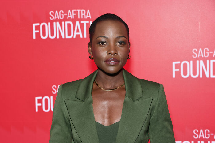 Actress at SAG-AFTRA Foundation event in green outfit