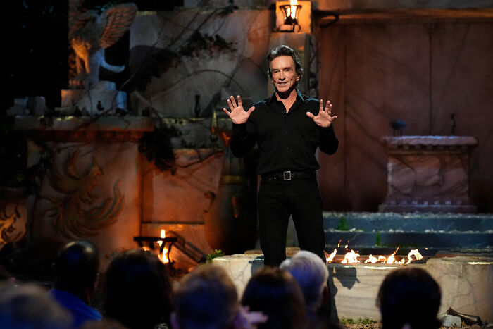 &ldquo;Screaming At My TV&rdquo;: Jeff Probst&rsquo;s Live &lsquo;Survivor&rsquo; Finale Blunder Leaves Fans Absolutely Livid