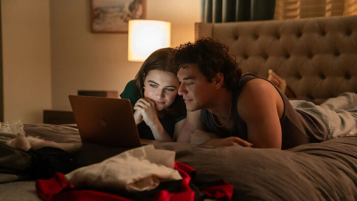 Finished 'Off Campus' Season 1? Here&rsquo;s How To Read The Books In Order
