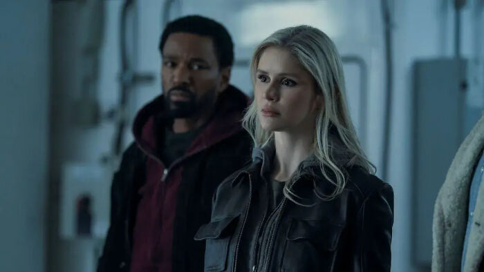 “Fraudlight”: os fãs de 'The Boys' atacam Erin Moriarty semanas depois de apoiar sua transformação drástica