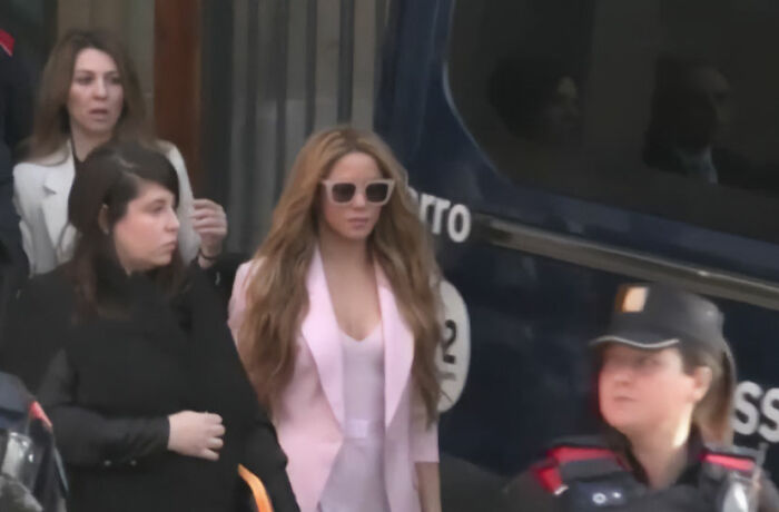 Shakira tem reação brutal depois que o tribunal declara que a Espanha lhe deve mais de € 55 milhões em caso de fraude