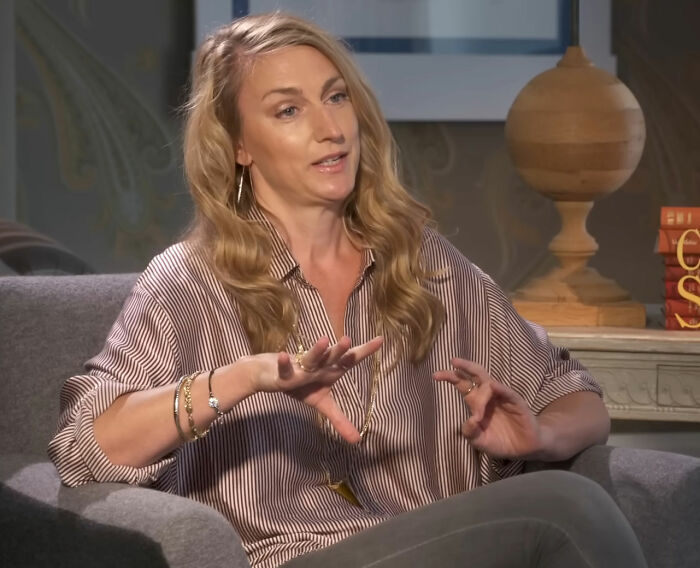 Journalist Humiliated by Blake Lively In Viral Interview Unleashes On Star's "Delusional" Met Gala Return Journalist Humiliated by Blake Lively In Viral Interview Unleashes On Star's "Delusional" Met Gala Return