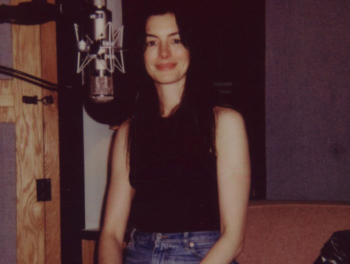 Anne Hathaway casual photo in studio revealing health diagnosis