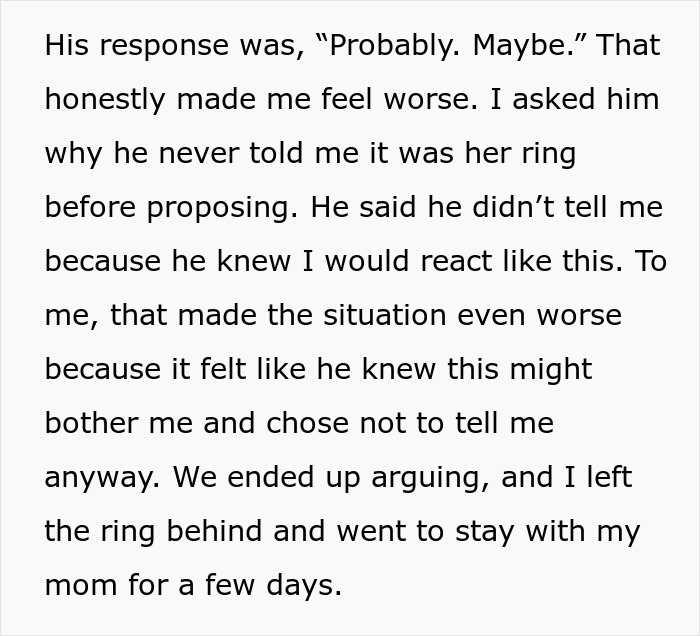 Woman Over The Moon After Guy Proposes, But One Message From A Family Member Makes Everything Way Worse Woman Over The Moon After Guy Proposes, But One Message From A Family Member Makes Everything Way Worse