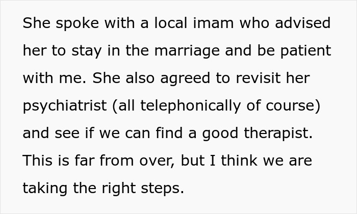 Text on a screen discussing a wife becoming Muslim, and her husband seeking a therapist to navigate their situation.