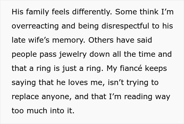 Woman Over The Moon After Guy Proposes, But One Message From A Family Member Makes Everything Way Worse Woman Over The Moon After Guy Proposes, But One Message From A Family Member Makes Everything Way Worse