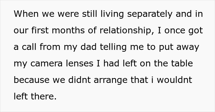 Text on a screen describing a manipulative parent asking their child to clean up. The guy seeks advice about his manipulative parents.