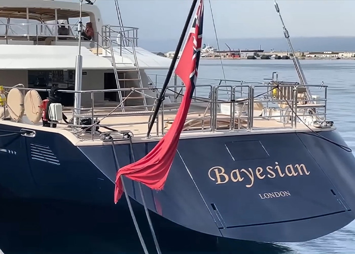 Super iate bayesiano afundando com bilionário e mais seis pessoas não foi causado por uma forte tempestade, afirma o relatório