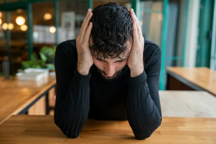 “The Normalized Misandry”: 63 Men Reveal How The Manosphere Seduced Them, And Others Weigh In