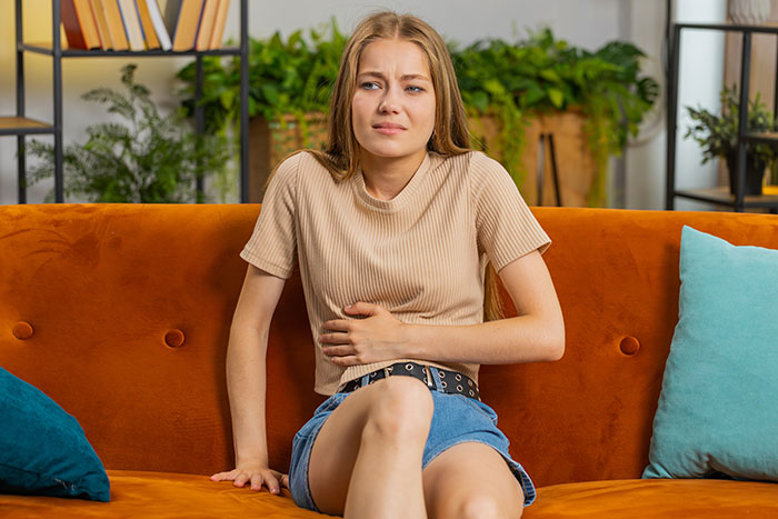 Guy Takes Teen Sis With Period Pain To The ER, They Leave Shocked With The News