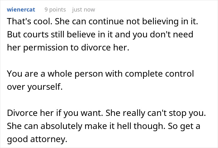 Screenshot of a forum discussion about marriage and divorce advice for young spouses