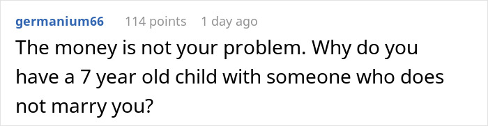 A user comment questioning why the SAHM would have a child with someone who won't marry her when his family harasses her for debts.