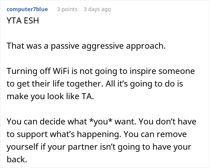 Guy Gives GF An Ultimatum After Getting Fed Up With Her Freeloading Brother Who Refuses To Be An Actual Adult