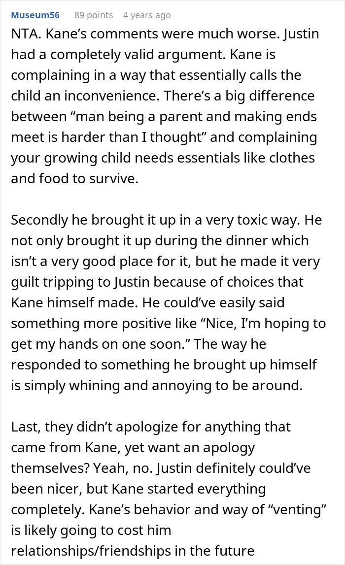 Teen Claps Back After Cousin Makes Fun Of Him At Dinner, Leaving Everyone Awkwardly Silent
