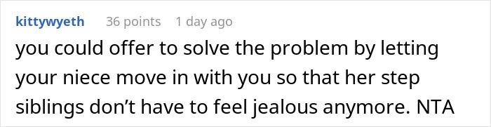 A Reddit comment suggesting a wealthy woman let her niece move in to stop stepsiblings getting jealous.