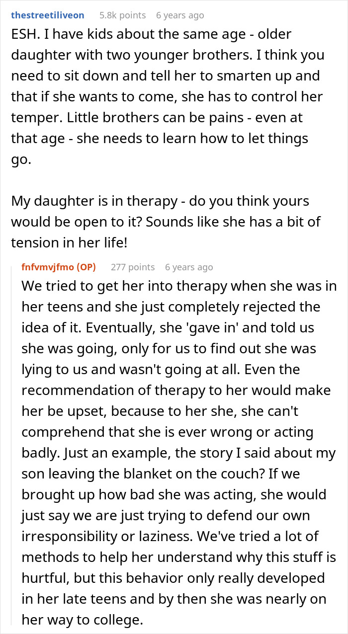 Mom Decides Fam Holiday Shouldn’t Feel Like A Drama Show, Quietly Excludes Explosive Daughter From It Mom Decides Fam Holiday Shouldn’t Feel Like A Drama Show, Quietly Excludes Explosive Daughter From It