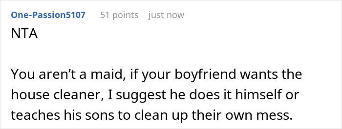 A screenshot of a Reddit comment supporting the woman expected to be a maid to her boyfriend's kids.