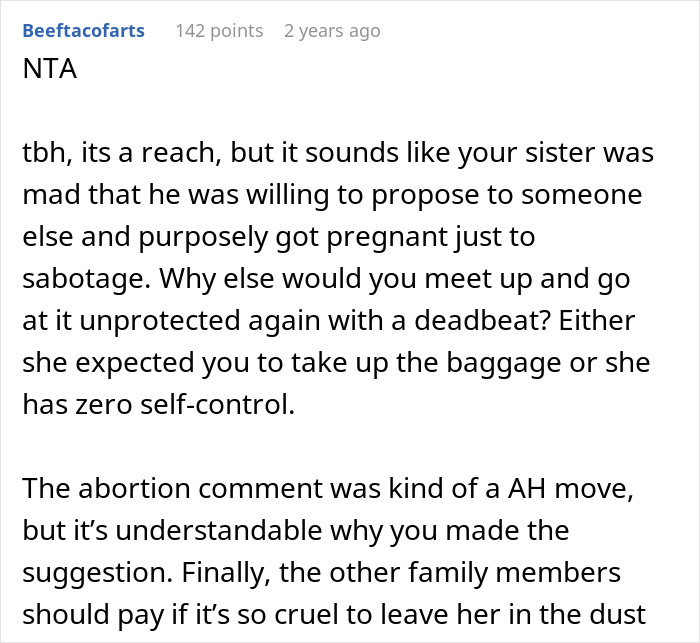 Reddit comment discussing sister's pregnancy and rent support issues