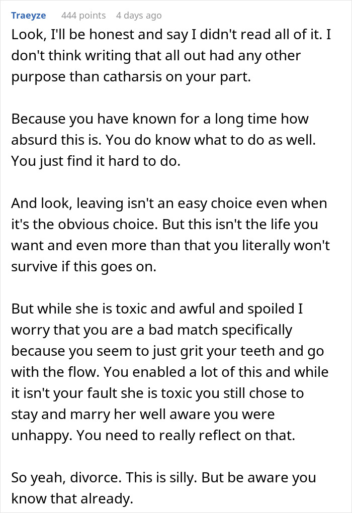 A Reddit comment advising someone to divorce his wife, adding to the discussion about how his wife behaves.
