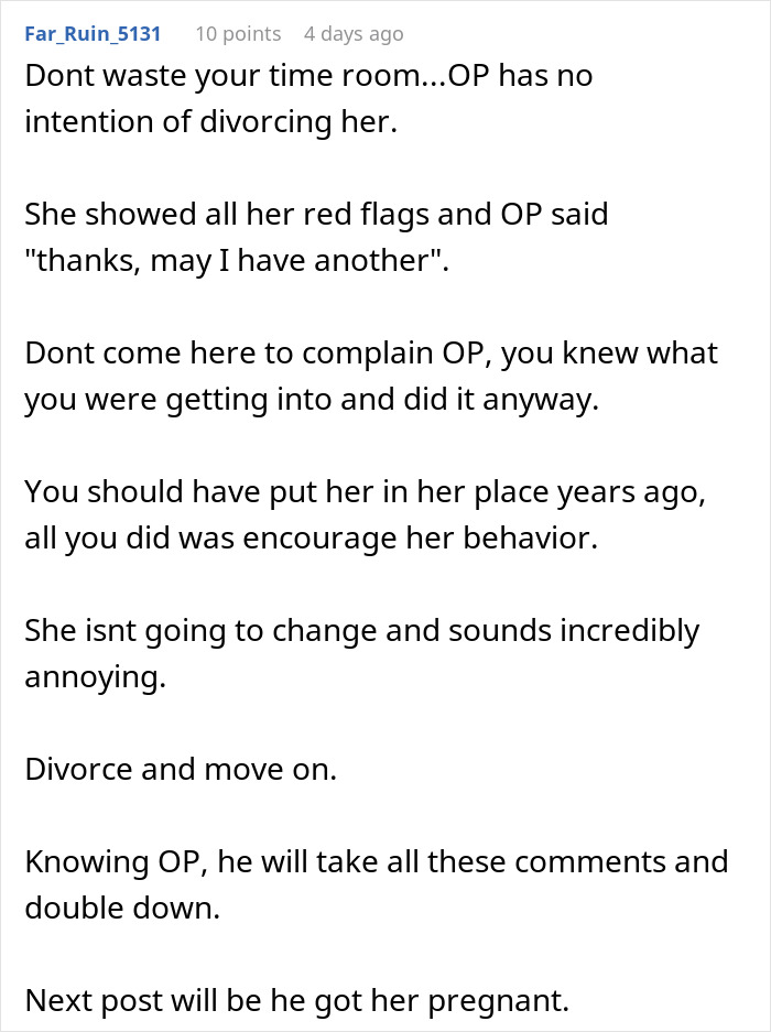 Guy Shares How His Wife Behaves On Their Honeymoon, Leaves People Questioning His Sanity