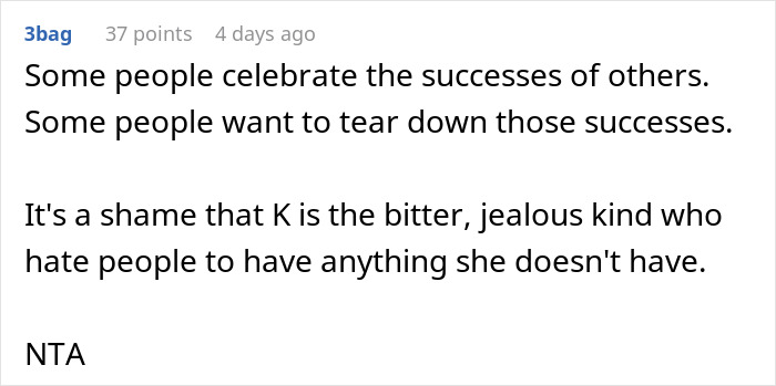Woman Jealous Of Friend's Life With His Rich Hubby, In Tears As He Claps Back To Her Nasty Comments Woman Jealous Of Friend's Life With His Rich Hubby, In Tears As He Claps Back To Her Nasty Comments