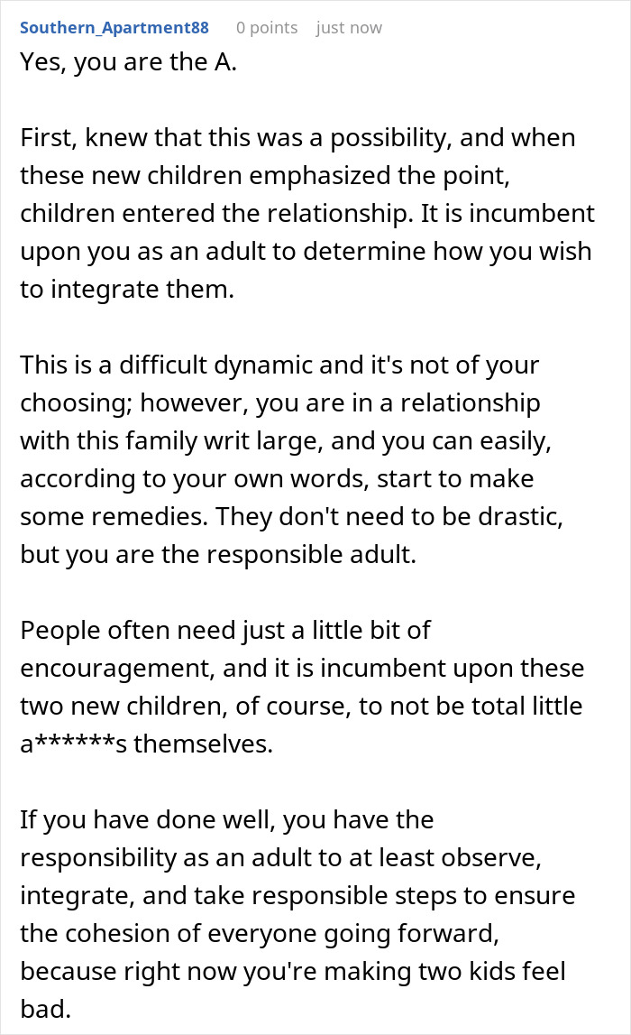 Reddit post discussion, possibly related to wealthy woman spoiling her niece, with text on responsible adults and integrating new family.