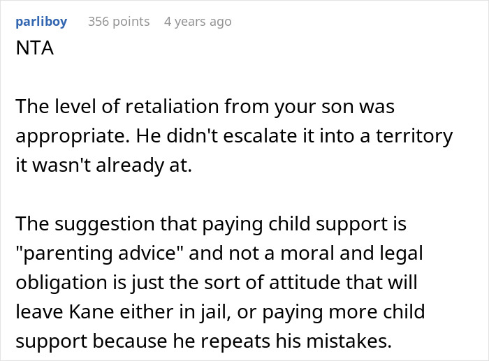 Teen Claps Back After Cousin Makes Fun Of Him At Dinner, Leaving Everyone Awkwardly Silent
