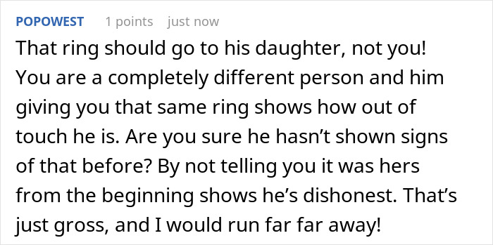 Woman Over The Moon After Guy Proposes, But One Message From A Family Member Makes Everything Way Worse Woman Over The Moon After Guy Proposes, But One Message From A Family Member Makes Everything Way Worse