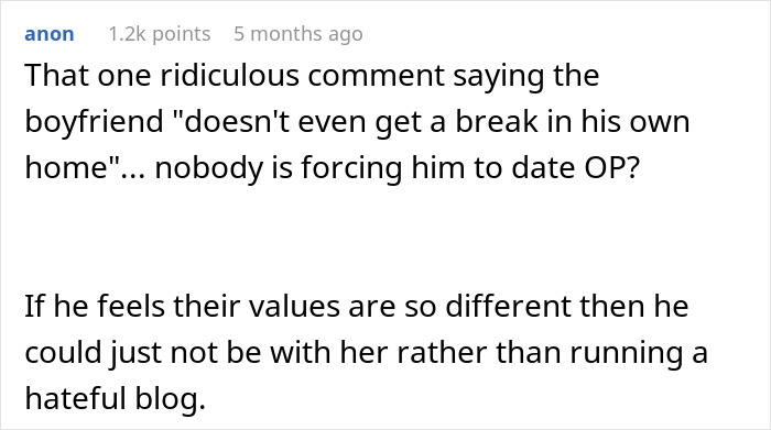 Guy Has The Nerve To Mock GF's Family Business In His Blog For 15 Followers, Ends Up Getting Dumped