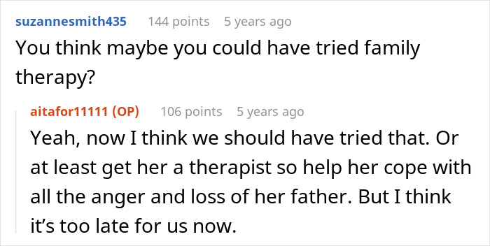 Online comment discussing possibility of family therapy for stepdaughter's behavior