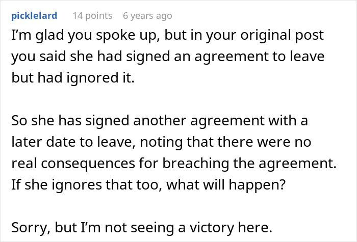 A Reddit comment about a roommate situation, questioning a woman learning to defend herself against a problematic roommate.