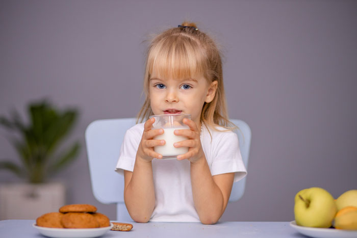 Mom Threatens Dad With CPS Over Dairy, Spends $1.5K On Tests That Prove He Was Right All Along