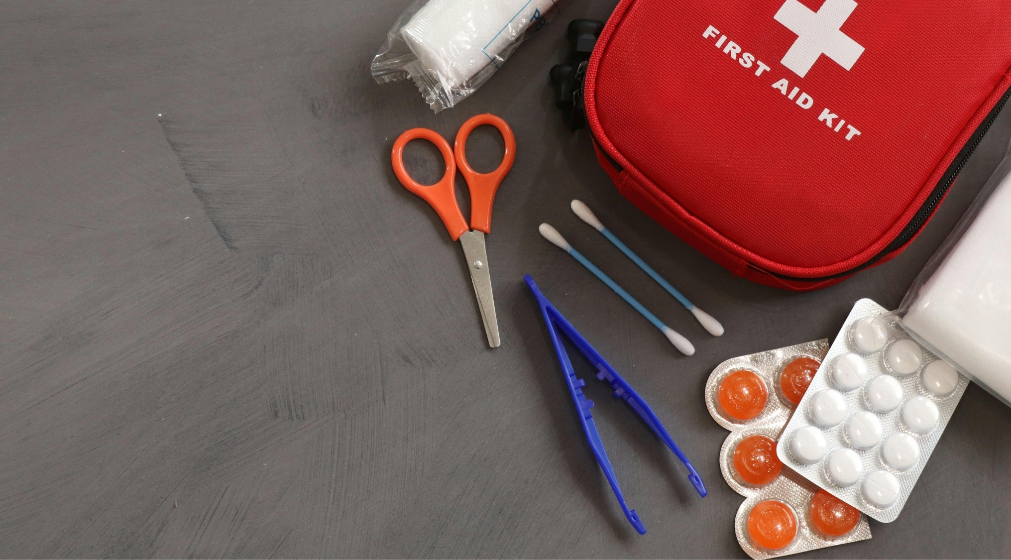 “Would You Call 911 Immediately?”: Test Your First Aid Skills In This Emergency 101 Quiz