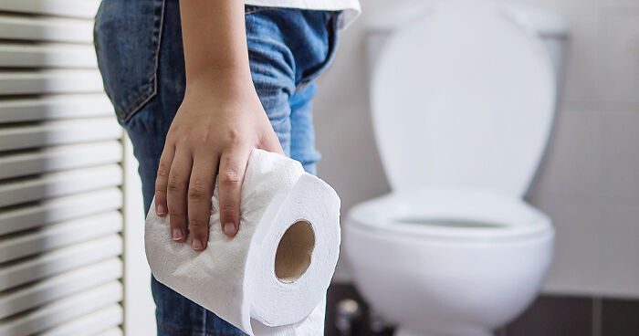 Experts Reveal Why Most People Poop Incorrectly And The Two Best Fixes