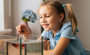 Sitter Says No More Free Help As Her Fish Are Dragged Out Of Tank By 9YO, Coworker Goes Ballistic