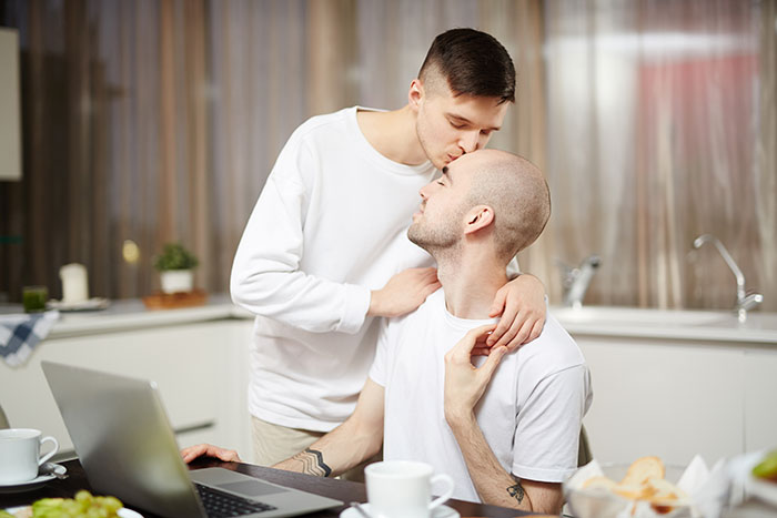 Pushy Bride Desperately Wants Gay Colleague To Be Her Man Of Honor, Goes Ballistic When He Refuses Pushy Bride Desperately Wants Gay Colleague To Be Her Man Of Honor, Goes Ballistic When He Refuses