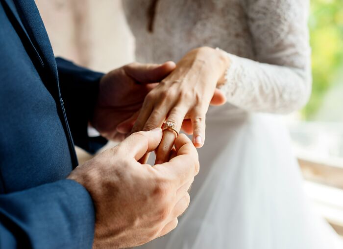 “They Didn’t Even Make It To The Wedding Day”: 61 Of The Worst Bridezillas And Groomzillas
