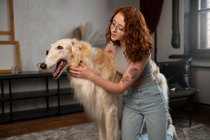 Childfree Daughter Wants Mom To Treat Her Dogs Like Grandkids, Unleashes A Family Jealousy Feud Childfree Daughter Wants Mom To Treat Her Dogs Like Grandkids, Unleashes A Family Jealousy Feud
