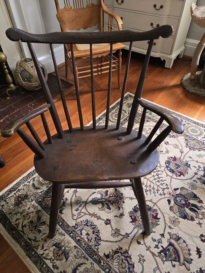I Just Purchased 3 Of These Chairs From An Estate Sale. I Love The Wide Seats And The Way The Chairs Lean Back A Bit!