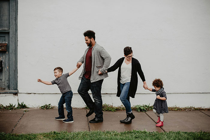 47 Older People That Chose Not To Have Kids Reveal If They Regret The Decision Now
